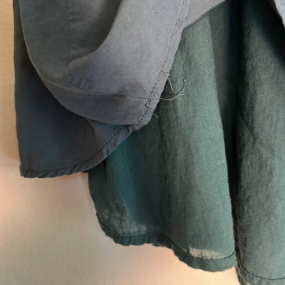 Andree by Unit tunic women size 2x green with embroidery in a cream color - Picture 7 of 10